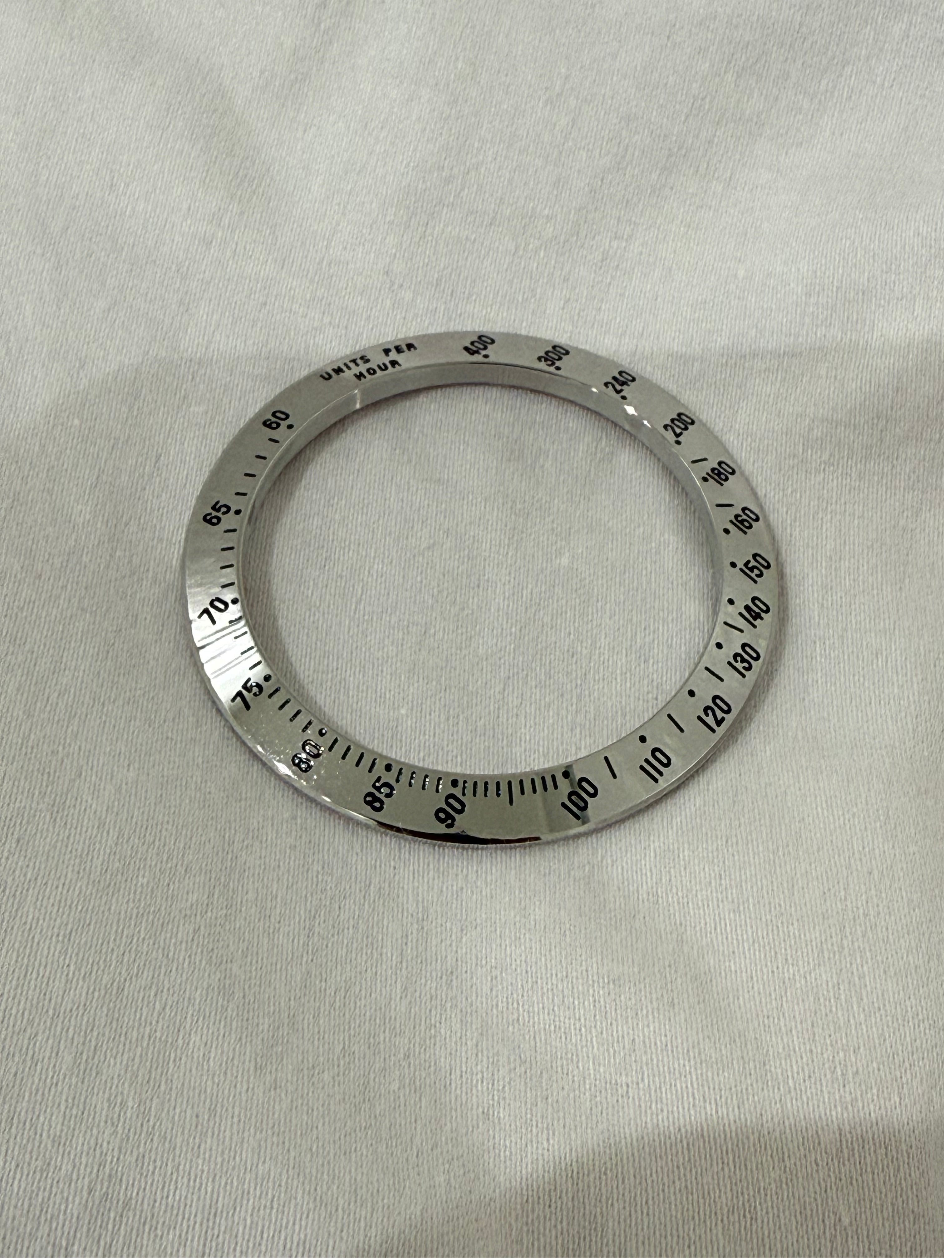 116520 Bezel – DeepCrystal
